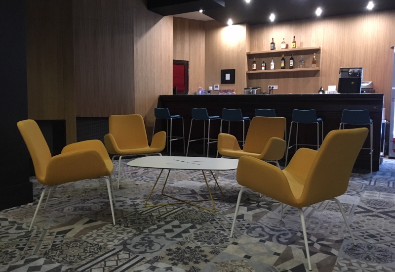 Realizácie / Interiér Caffe&bar Viktoria, Snina
