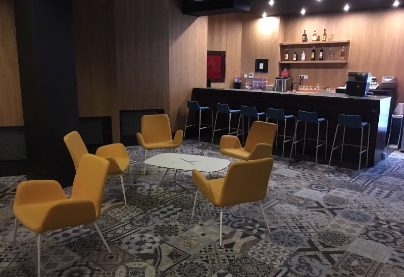 Realizácie / Interiér Caffe&bar Viktoria, Snina