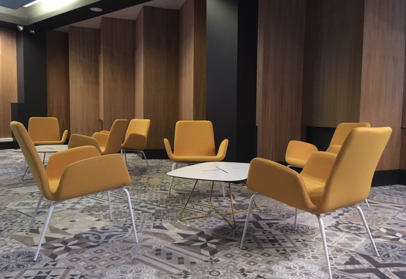 Realizácie / Interiér Caffe&bar Viktoria, Snina